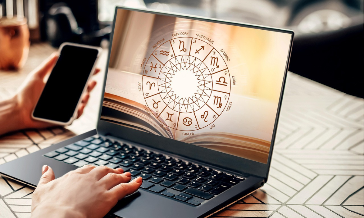 Today Rashifal In Hindi 5 November 2025